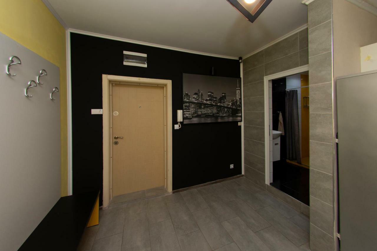 סופיה Lovely Home Parking Included מראה חיצוני תמונה
